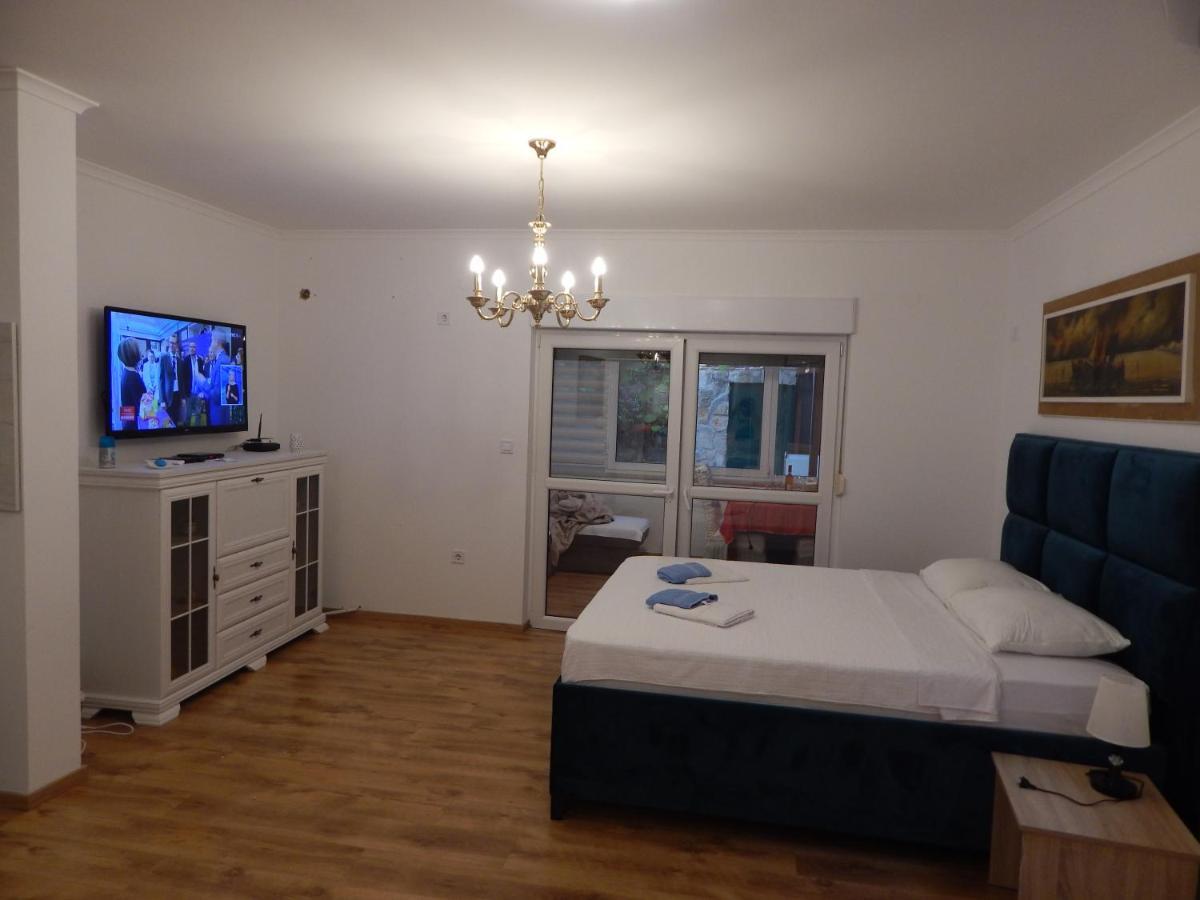 Sveti Stefan- Apartment Dora Ngoại thất bức ảnh